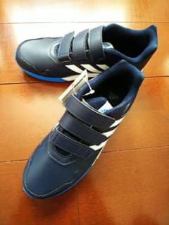 adidas スニーカー 24cmのサムネイル
