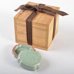 韓国 人間文化財(人間国宝) 池順鐸 青磁象嵌香合 m92554035671_1.jpg?1673594481