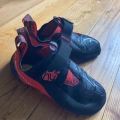 スポルティバスクワマ　サイズ39.5  BLACK／poppyのサムネイル