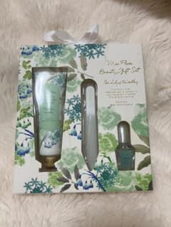 Francfranc Miss Flora ビューティーギフトセットのサムネイル
