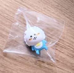 座るナガノのくま　ベイビーのサムネイル