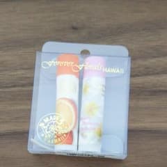 ハワイのリップクリーム2本のサムネイル