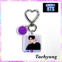 BTS V テテ アクリルキーホルダー オレオ 78-2 - メルカリ
