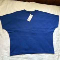 未使用:ユニクロ:ドルマンTシャツ（半袖） Mサイズ Blueのサムネイル