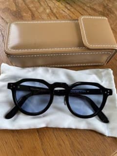 yellows plus ”BLACK”サングラスのサムネイル