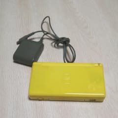 NintendoDS Lite ピカチュウデザインのサムネイル