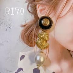 B170…大ぶりボタン×ビンテージゴールド×パール　イヤリングorピアスのサムネイル