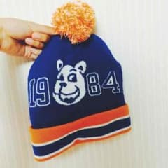 ニットキャップ ボンボンのサムネイル