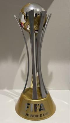 FIFAクラブワールドカップのトロフィー