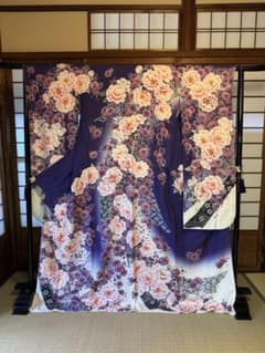 中古美品 豪華 正絹振袖 深紫 牡丹 華やか 成人式前撮り - メルカリ