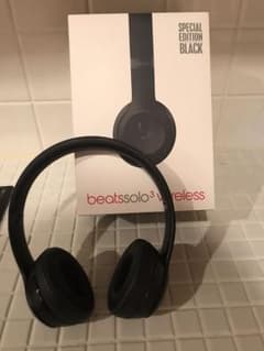 Apple Beats Solo3 Wireless ヘッドホンのサムネイル