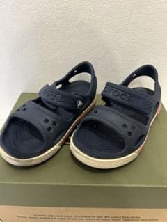 Crocs ネイビー サンダル　15.5cm US.C8のサムネイル