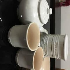LE CREUSET の食器のサムネイル