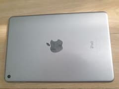 APPLE iPad mini4 第4世代 128GB 黒 Blackのサムネイル