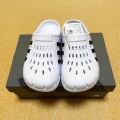 新品&未使用 adidas(アディダス) アディレッタ クロッグ 25.5cmのサムネイル