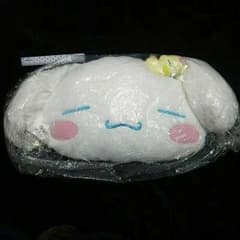 シナモンロール フワフワダイカットクッションのサムネイル