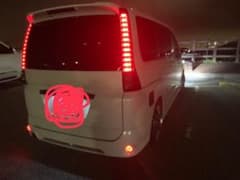c25 日産セレナ チューブテールランプのサムネイル