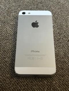 Apple iPhone 5 本体　ホワイト　16GBのサムネイル