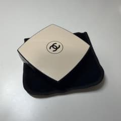 CHANEL レ ベージュ パウダー アイシャドウ パレットB10のサムネイル
