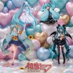 初音ミクシリーズ コラボフィギュア 4体セット♪ - メルカリ