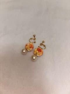 薔薇モチーフ　花柄　イヤリング　ハンドメイドイヤリングのサムネイル
