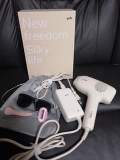 yete 脱毛器 光脱毛機能 零度　サファイア美容器 箱 シェーバー 袋 付きのサムネイル