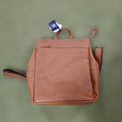 レザーリュック 茶色のサムネイル