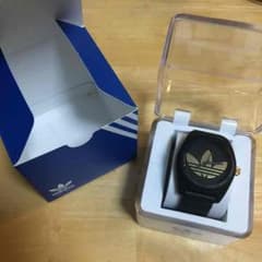Adidas 腕時計のサムネイル