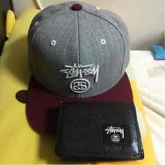 STUSSYキャップ&財布のサムネイル