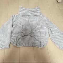 美品☆ライトグレー♡タートルニット♡ショート丈☆GYDA好き☆送料込のサムネイル
