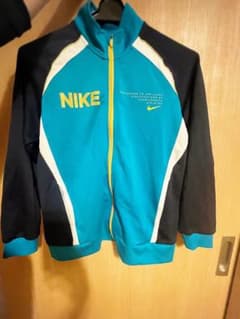 NIKEスウェットのサムネイル