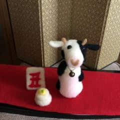 羊毛フェルト牛さんのサムネイル