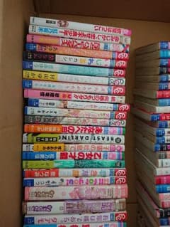 漫画まとめ売りのサムネイル