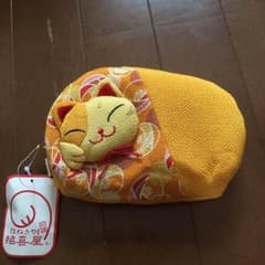 新品 猫のポーチ ちりめんのサムネイル