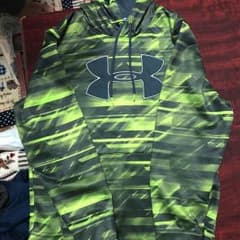 アンダーアーマーパーカーのサムネイル