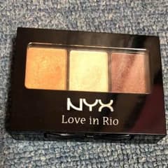NYX アイシャドウ 最終値下げのサムネイル