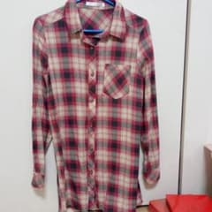 また値下げしました。チェック柄　綿100%シャツ　Lサイズ細身のサムネイル