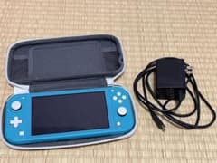 Nintendo Switch Lite ターコイズ　本体ケース付きのサムネイル