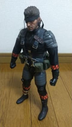 ホットトイズ　メタルギア　スネークのサムネイル