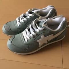 【新品・未使用】A BATHING APEスニーカーのサムネイル