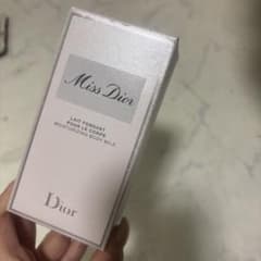 Miss Dior ボディミルク 200ml 新品未使用のサムネイル