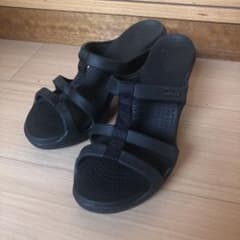 【美品】クロックス サンダルのサムネイル
