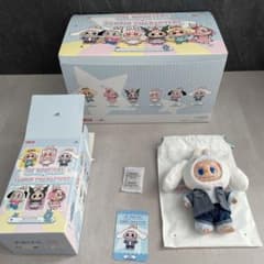 POP MART ラブブ×サンリオ シナモンロール　サンリオラブブのサムネイル