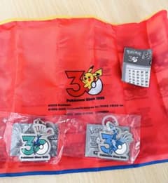 ポケモン 30周年 ポーチ チャーム ガチャガチャ まとめ売りのサムネイル