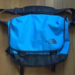 マリ様専用 ノースフェイス  メッセンジャーバッグのサムネイル