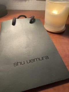 【状態良好】shu uemura ブランドショッパーのサムネイル