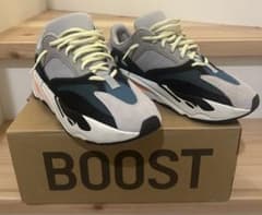YEEZY BOOST 700 "WAVE RUNNER" イージーブーストのサムネイル
