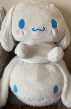 サンリオ　シナモロール特大ぬいぐるみ　ドームクッションのサムネイル