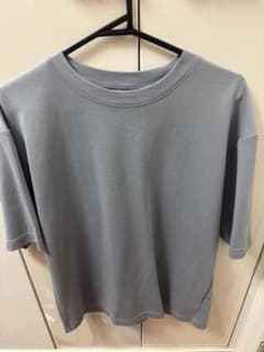 GU Tシャツのサムネイル