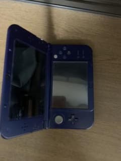 Newニンテンドー3DS LL メタリックブラックのサムネイル